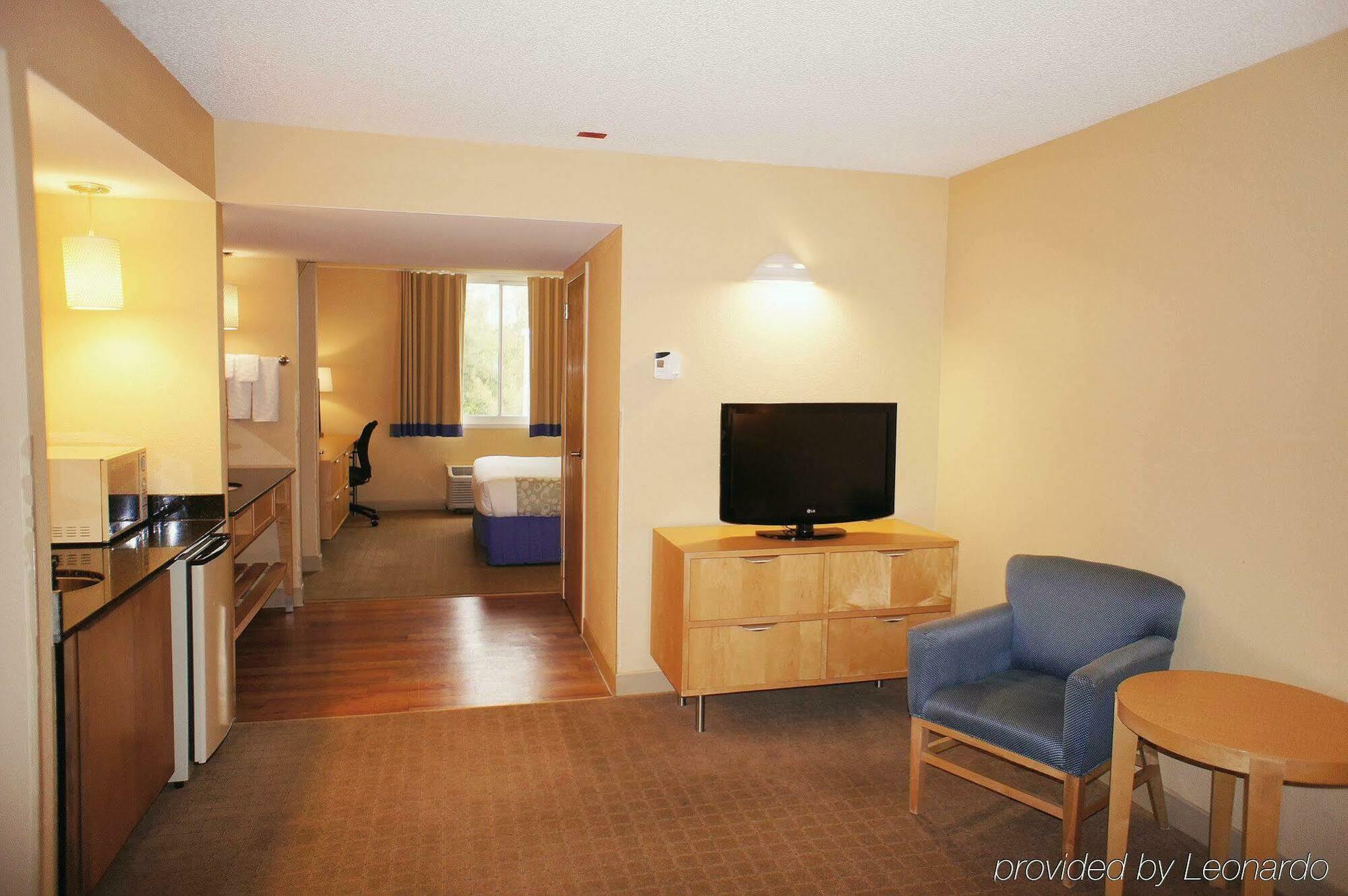 Hotel La Quinta By Wyndham Naples Downtown Extérieur photo