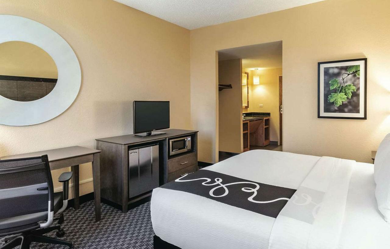 Hotel La Quinta By Wyndham Naples Downtown Extérieur photo